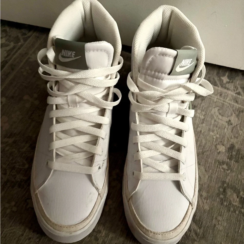 Nike Kids White and Olive Sneakers - Picture 3 of 3